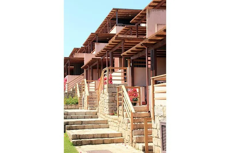 Porto Laconia Residence Cannigione