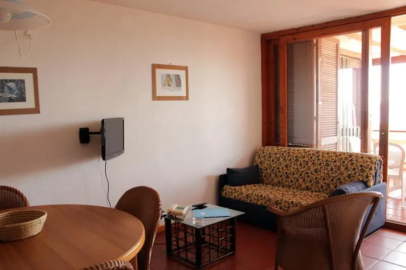 Porto Laconia Residence Cannigione