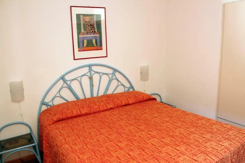 Porto Laconia Residence Cannigione Italia