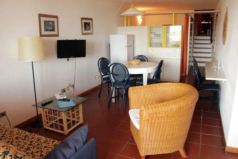 Porto Laconia Residence Cannigione