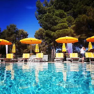 Villaggio Golfo Di Arzachena Aparthotel